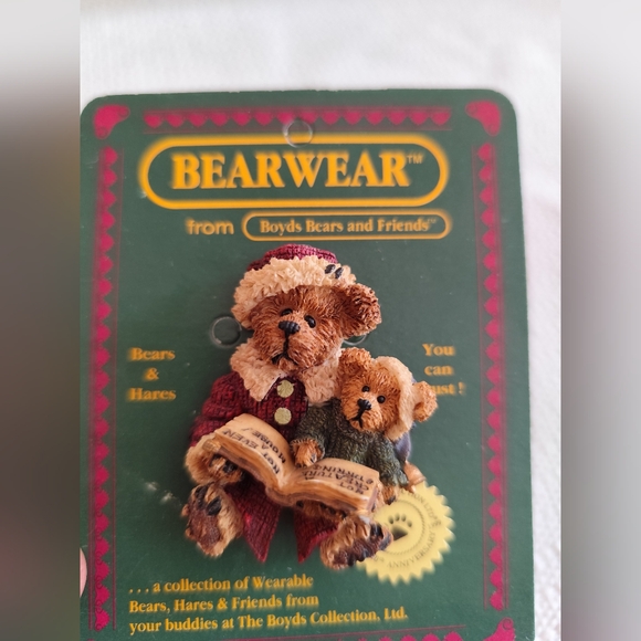 4/$50⭐️Boyds Bears Bearwear Pin – “Not A Creature Stirring Not Even A Mouse!” - Picture 2 of 4